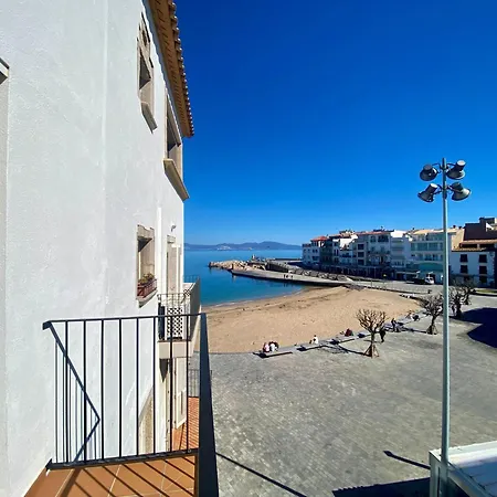 Con Terraza Frente Al Mar Appartement L' Escala